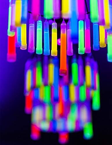 Glow Fever 100 Glow Sticks with Lanyards