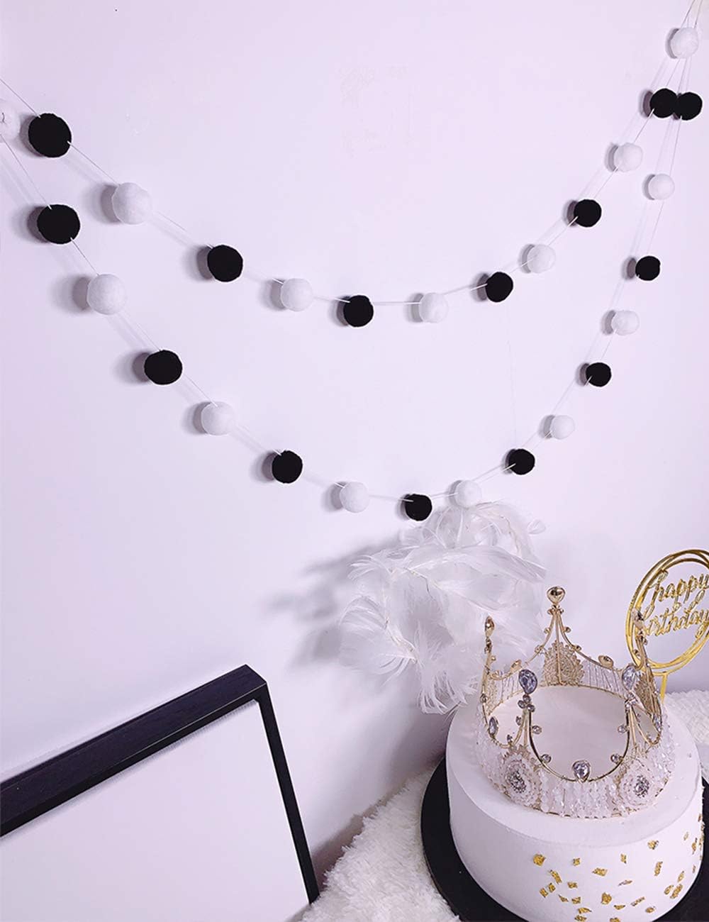 Black and White Felt Ball Garland 30mm 30 Balls 78in