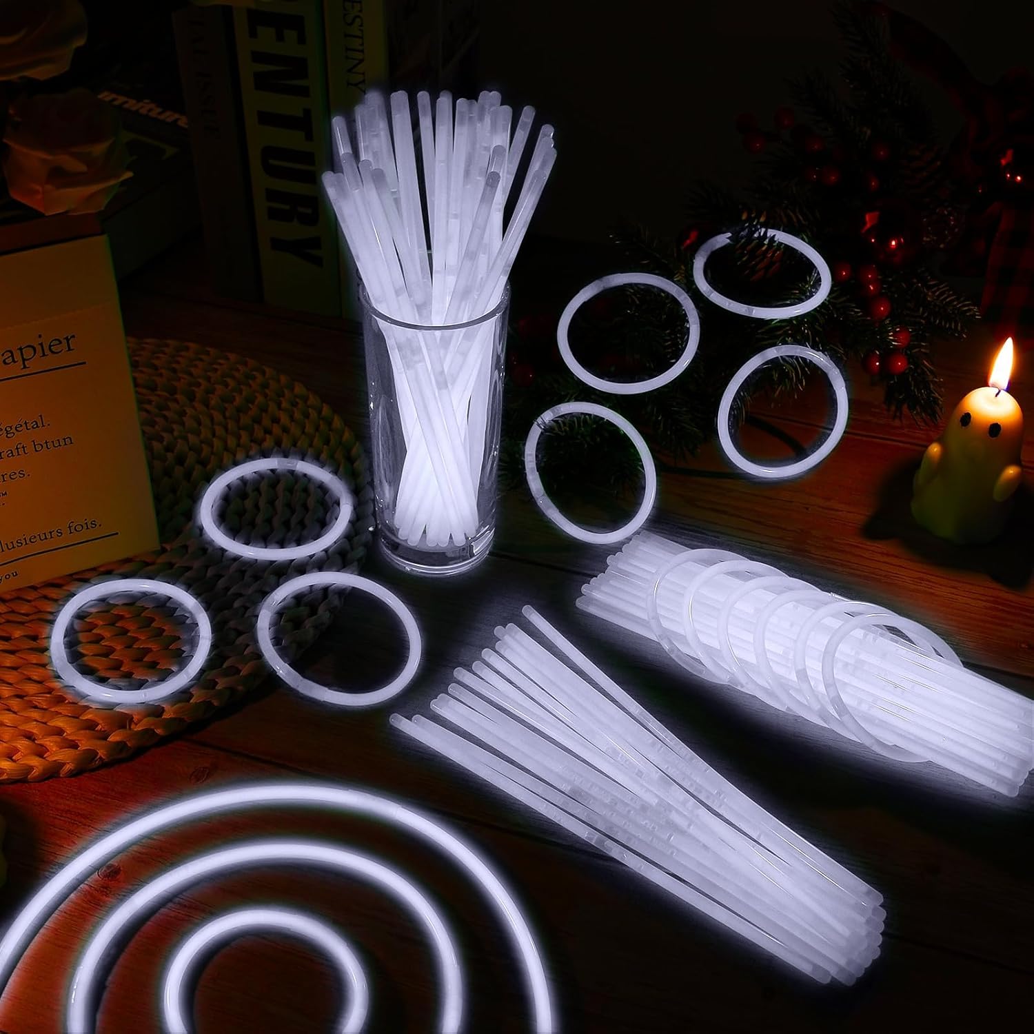 60 Pack 8 White Glow Sticks with 60 Connectors