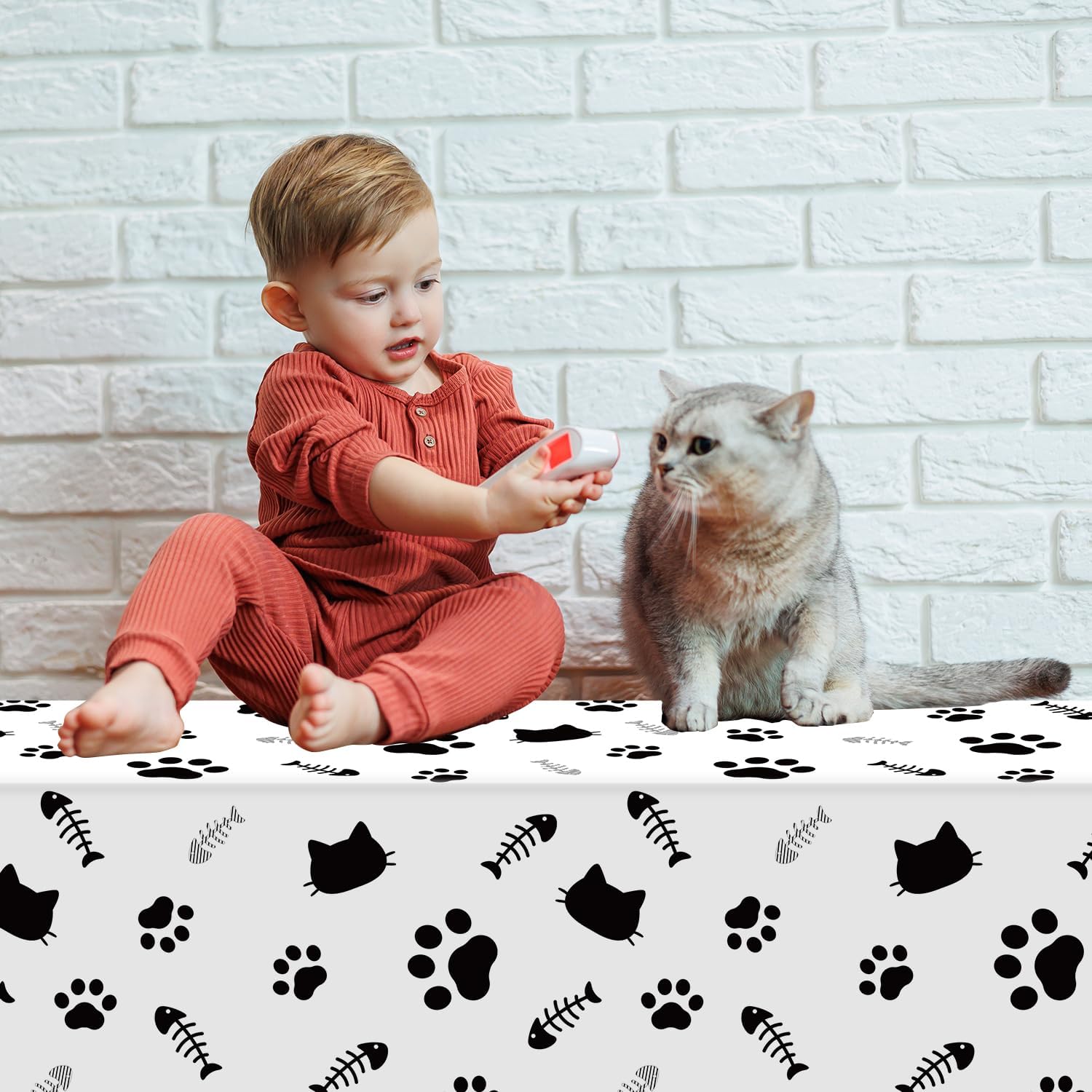 4 Pack Cat Tablecloth with Paw Print and Bone Design