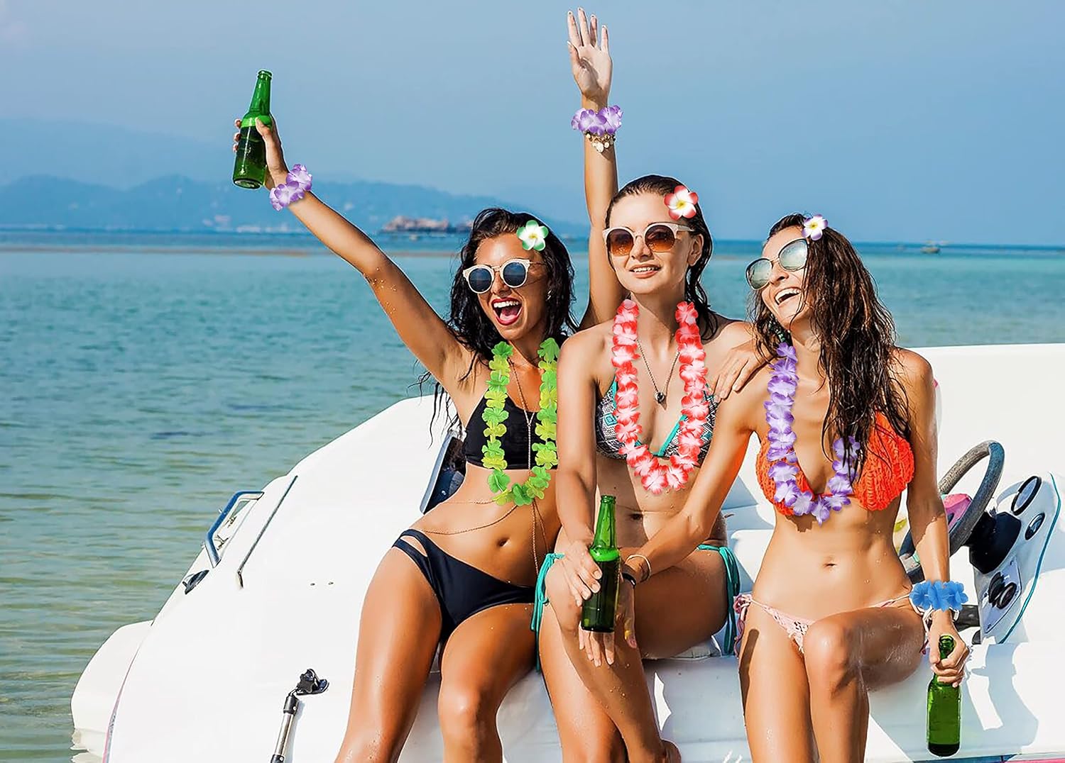 Moon Boat 60PCS Tropical Luau Party Decor Set