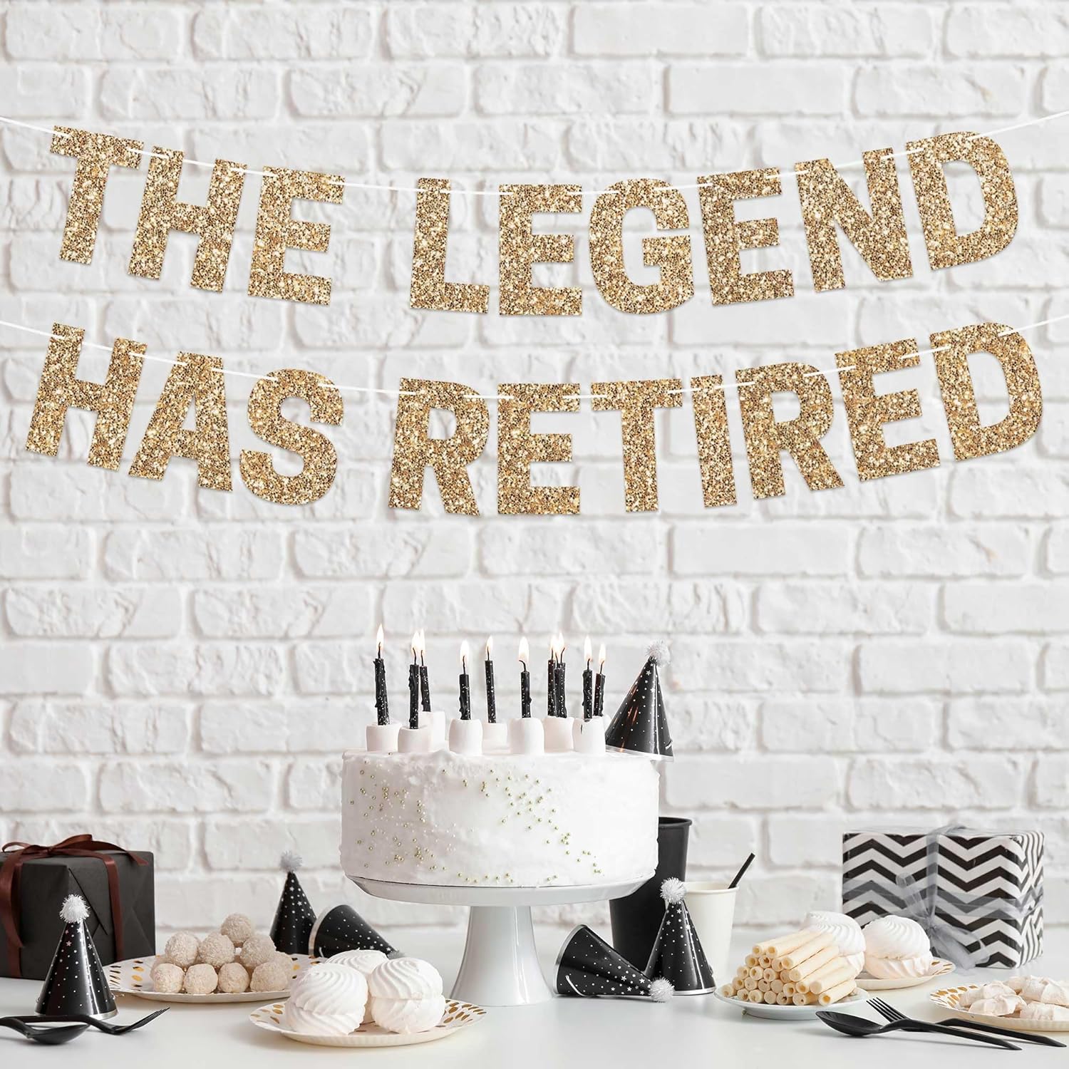 Perfect Occasion Pre-Strung Gold Glitter Happy Retirement Banner