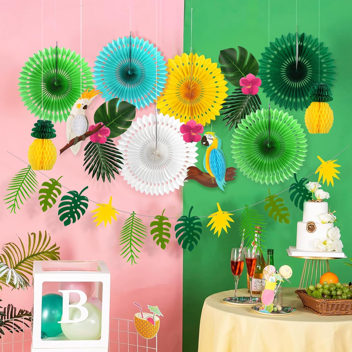 Tropical Birds Toucan Parrot Party Decorations Set Green